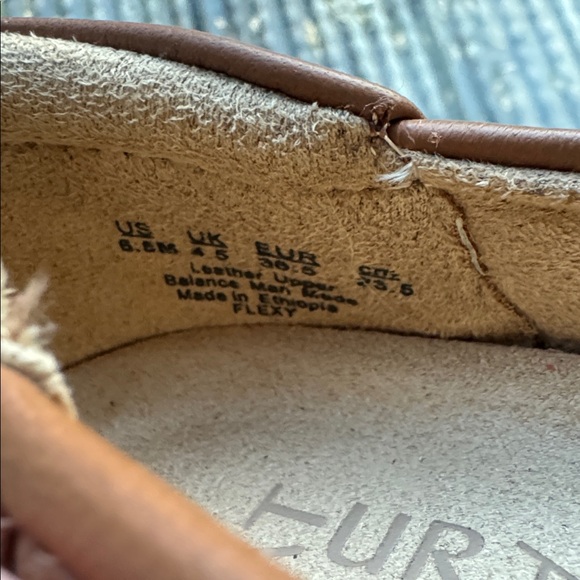 Naturalizer Lottina Brown Leather Loafers | Gold Bit | Size 6.5 / 37.5 - Picture 6 of 6